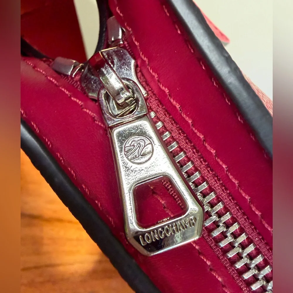 Longchamp Le’Foulonne S Leather Crossbody Beetroot Magenta Like New - Picture 7 of 17